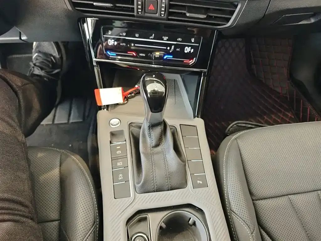 Volkswagen Passat — фото 10