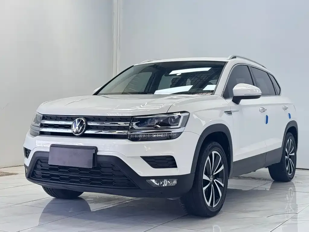 Volkswagen Tharu — фото 1