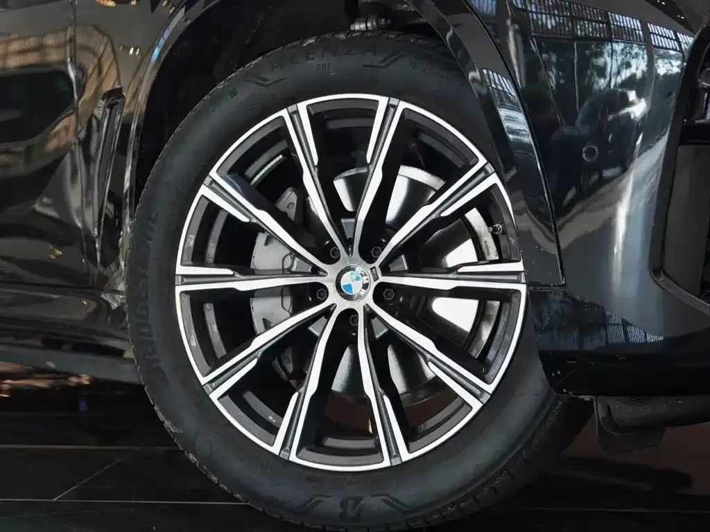 BMW X5 (Import) — фото 5
