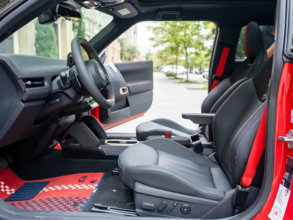MINI JCW Electric — фото 7