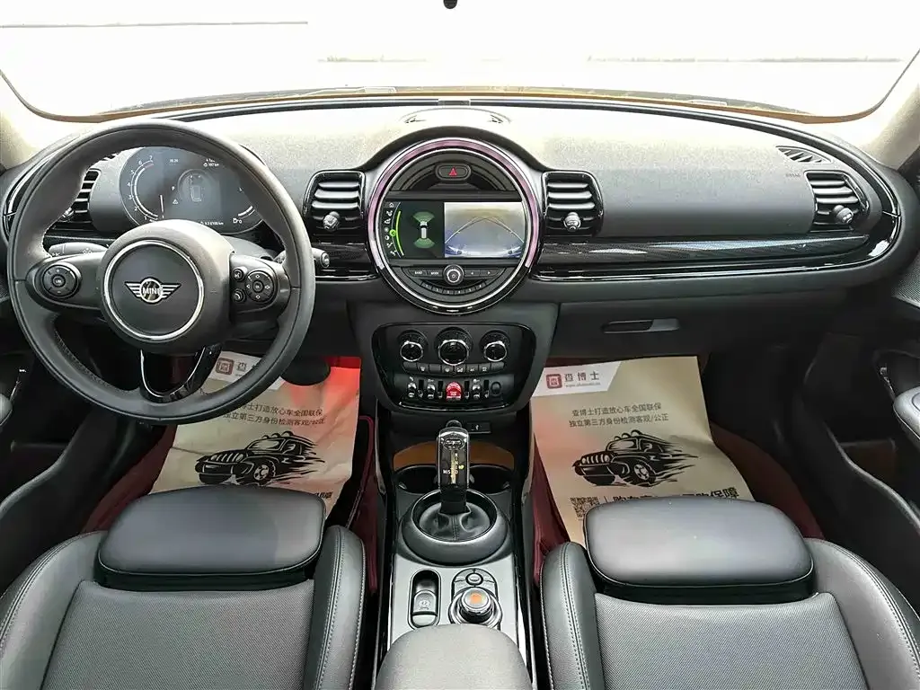MINI Clubman — фото 9
