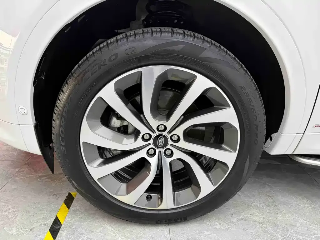 Land Rover Discovery Sport — фото 4