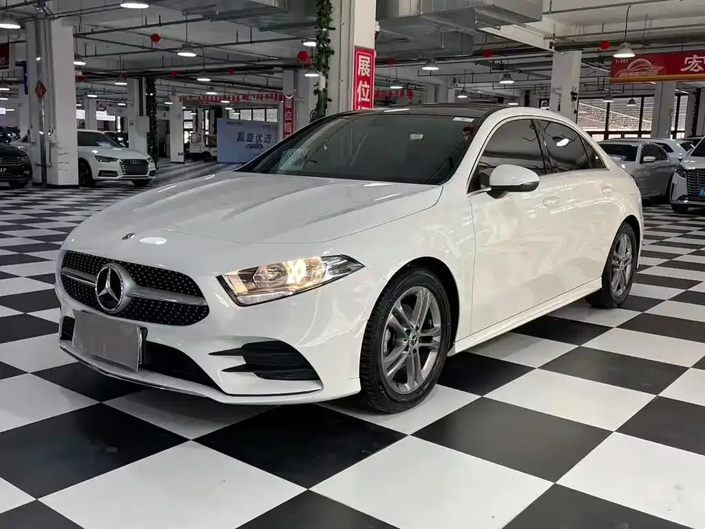 Mercedes-Benz A-Class — фото 1