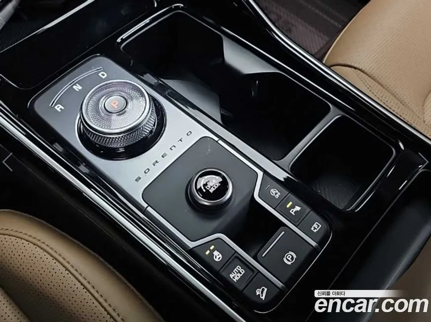 Kia Sorento — фото 7