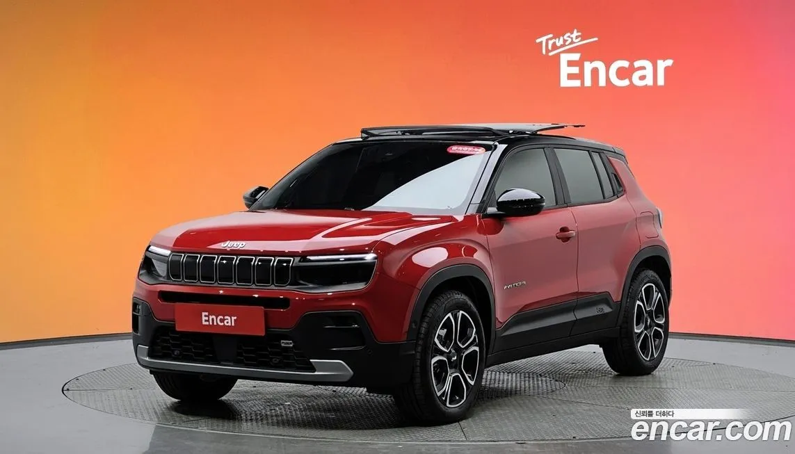 Jeep Avenger — фото 1