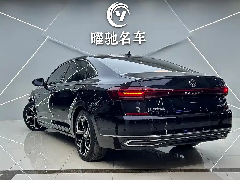 Volkswagen Passat — фото 9