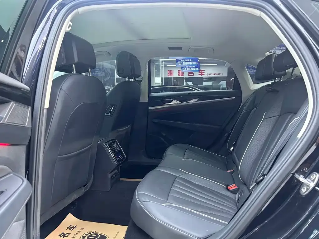 Volkswagen Passat — фото 3