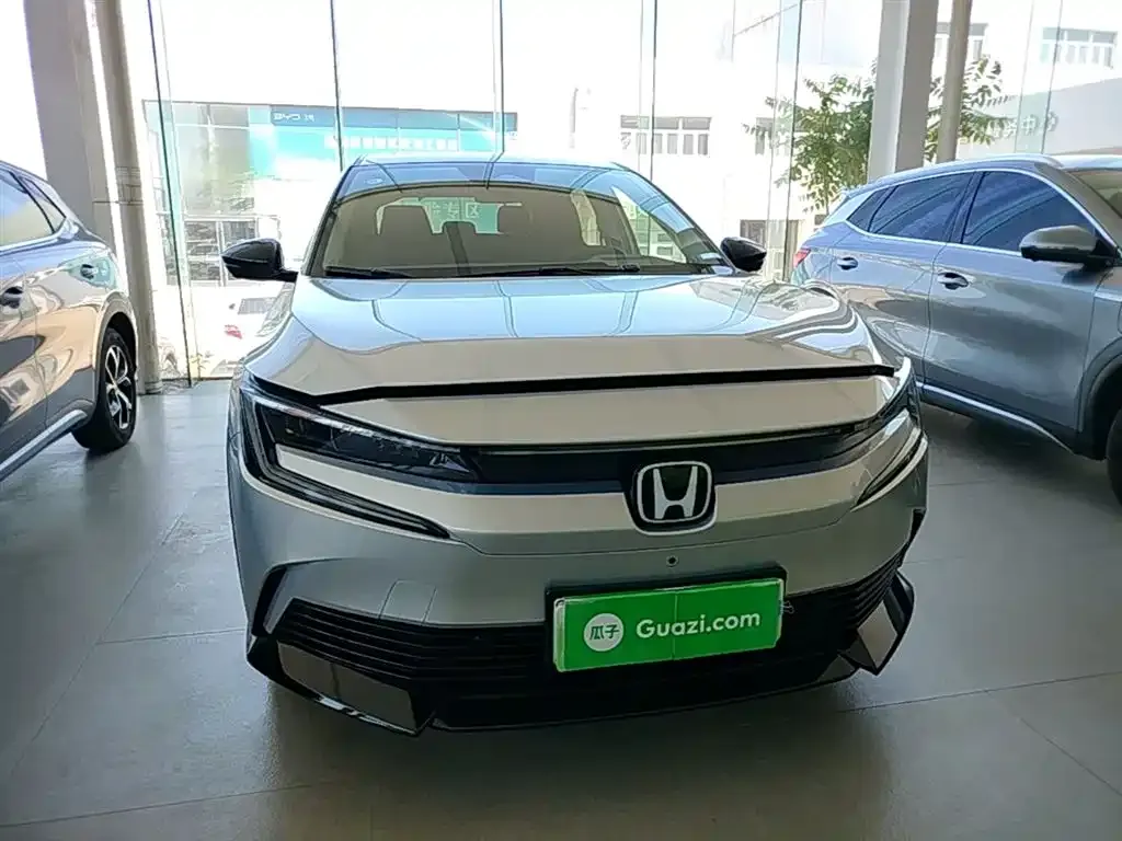 Honda e:NP2 — фото 5