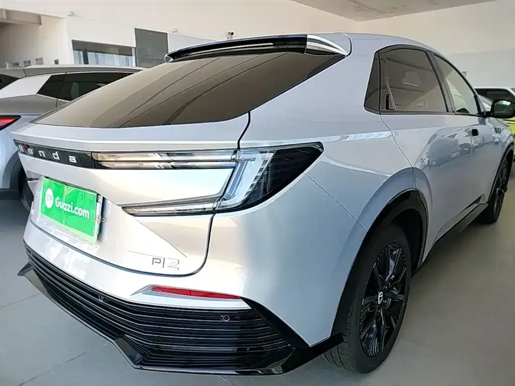 Honda e:NP2 — фото 6