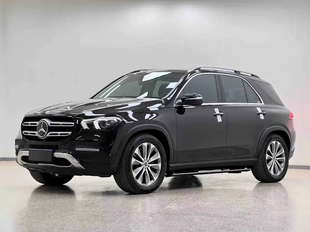 Mercedes-Benz GLE — фото 1