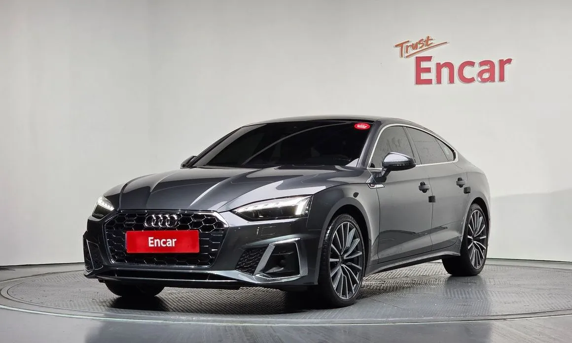 Audi A5 — фото 1