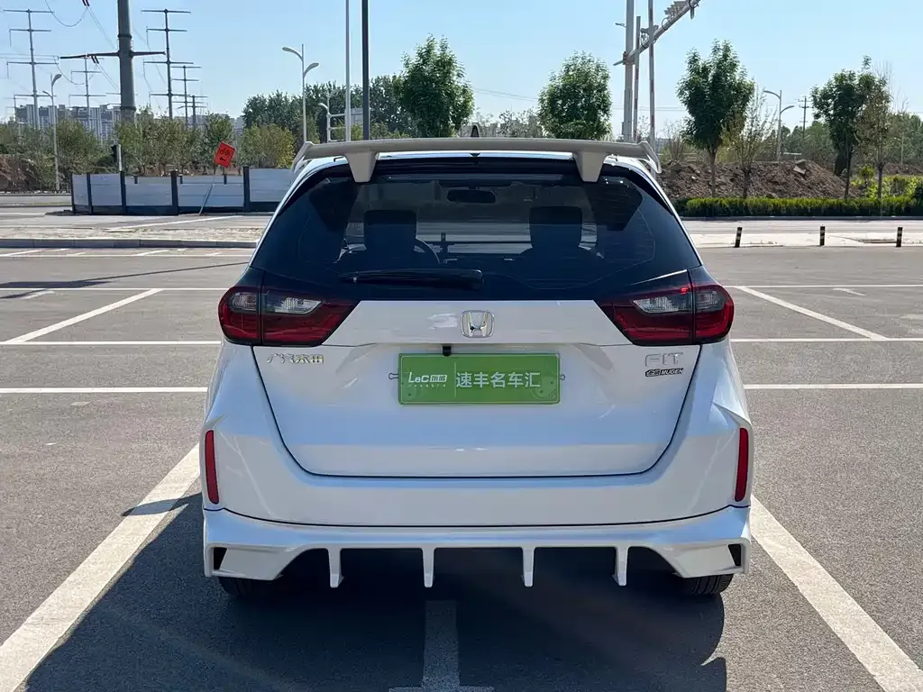 Honda Fit — фото 4