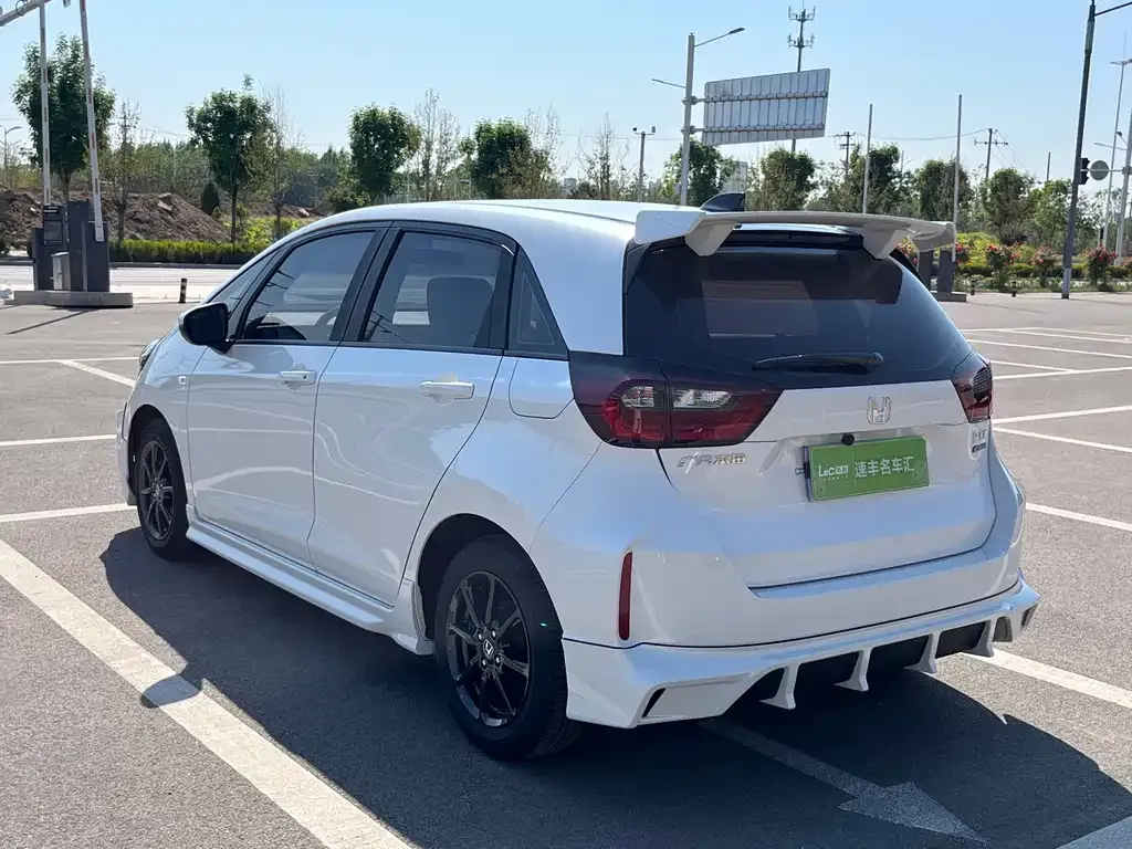 Honda Fit — фото 9