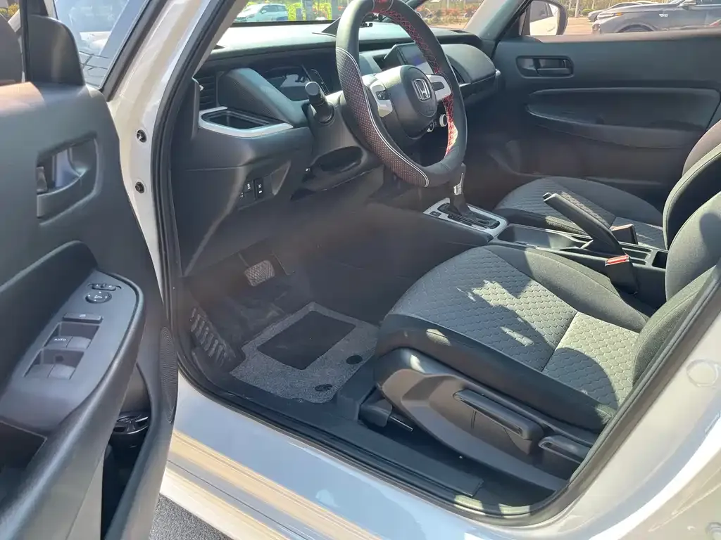 Honda Fit — фото 2