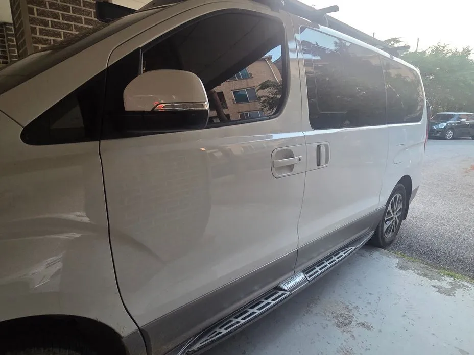 Hyundai Starex — фото 1