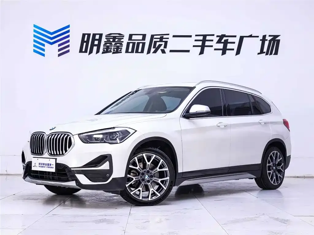 BMW X1 — фото 9