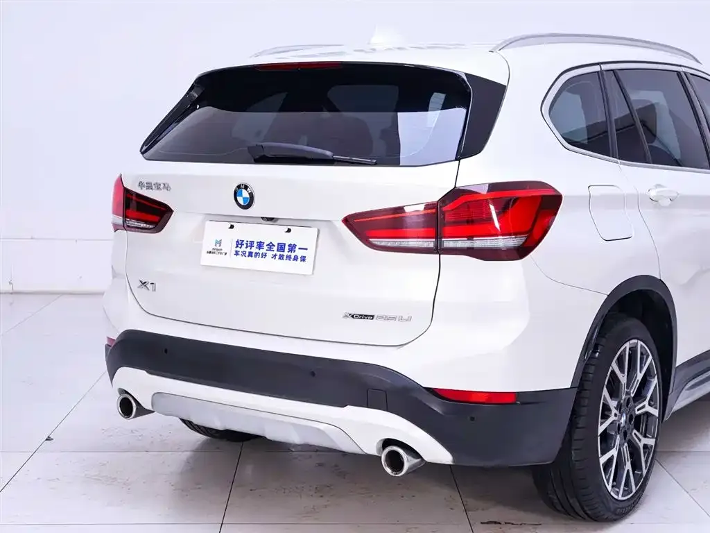 BMW X1 — фото 8