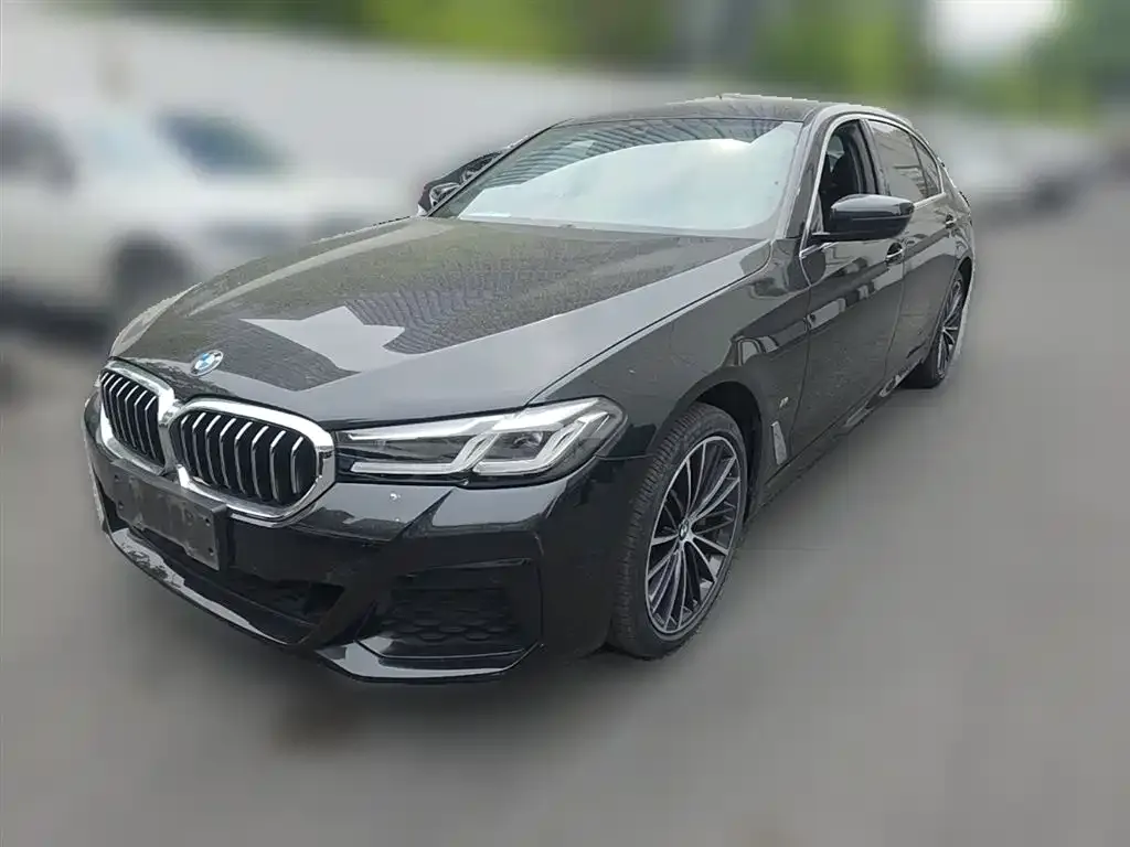 BMW 5 Series — фото 7