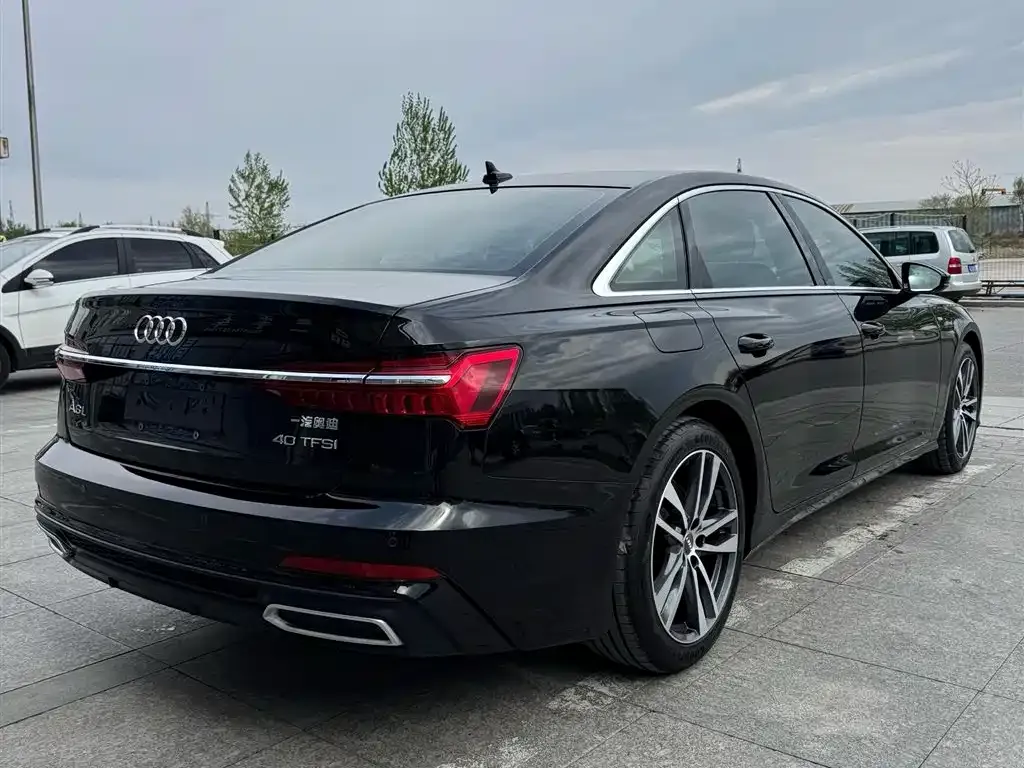Audi A6L — фото 8
