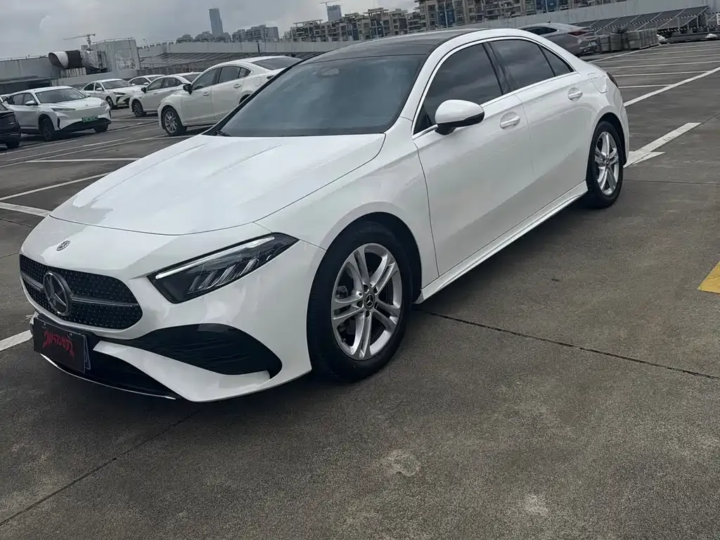 Mercedes-Benz A-Class — фото 1