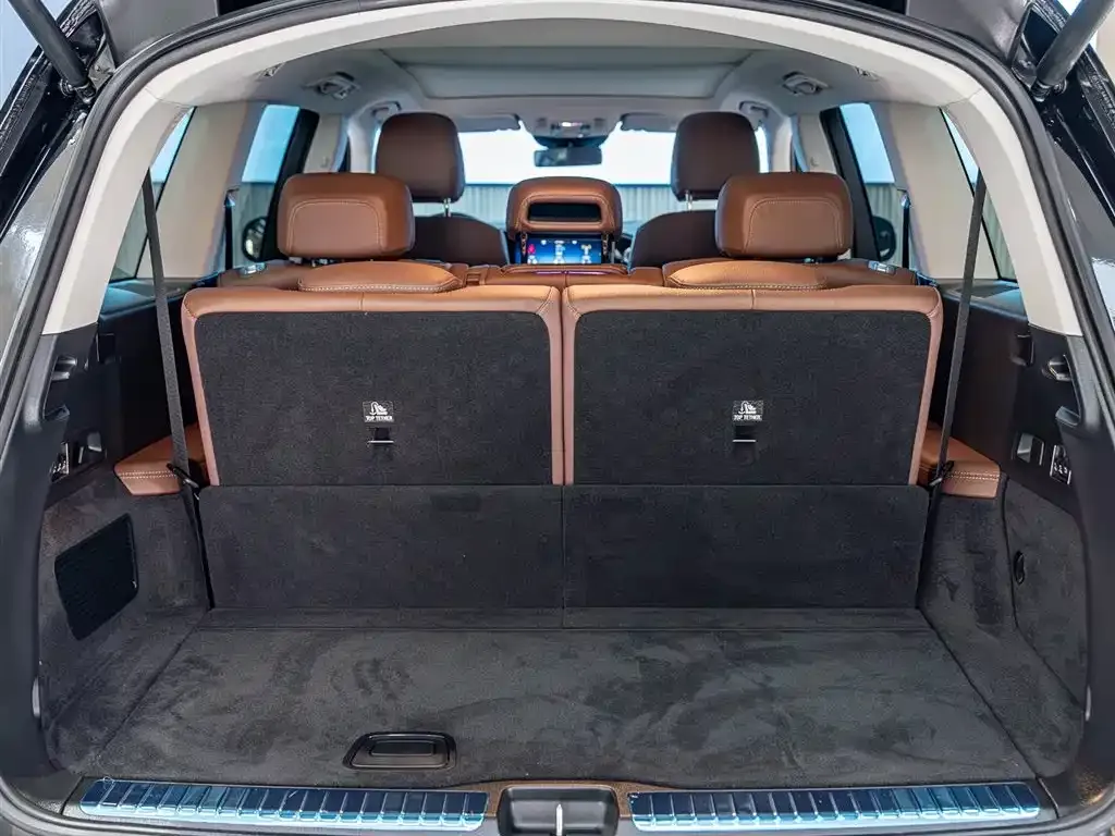 Mercedes-Benz GLS — фото 8