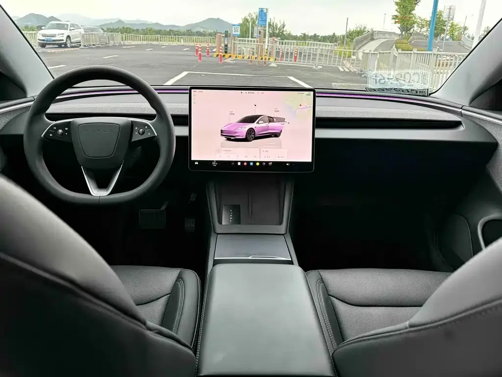 Tesla Model 3 — фото 3