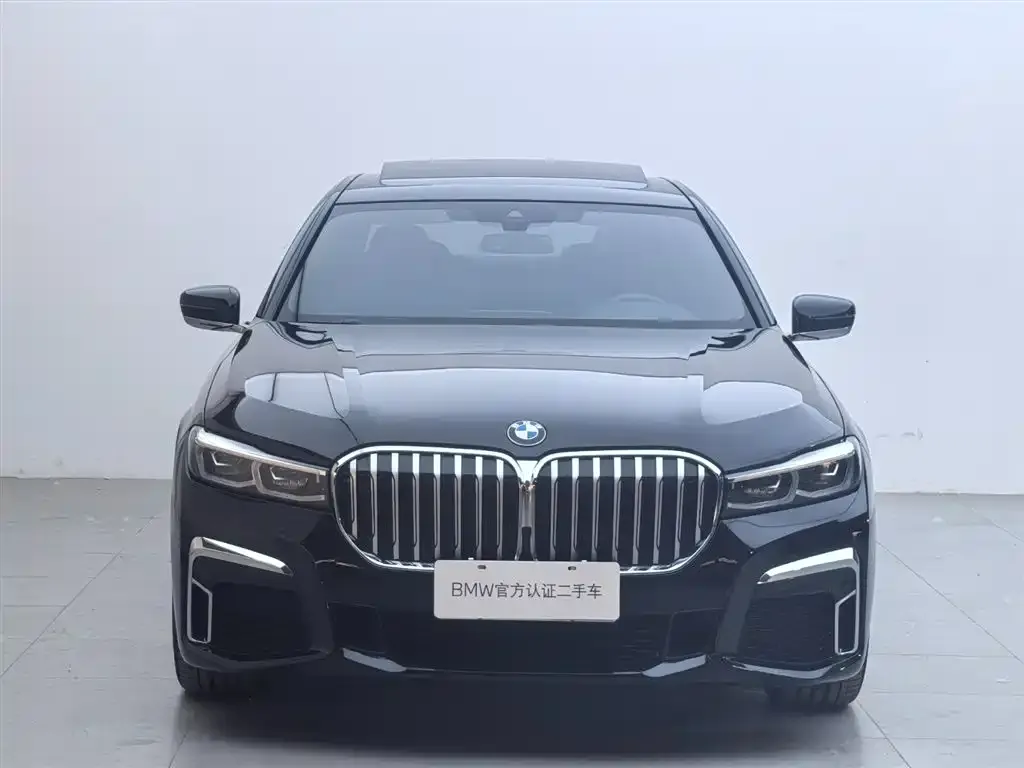 BMW 7 Series — фото 6