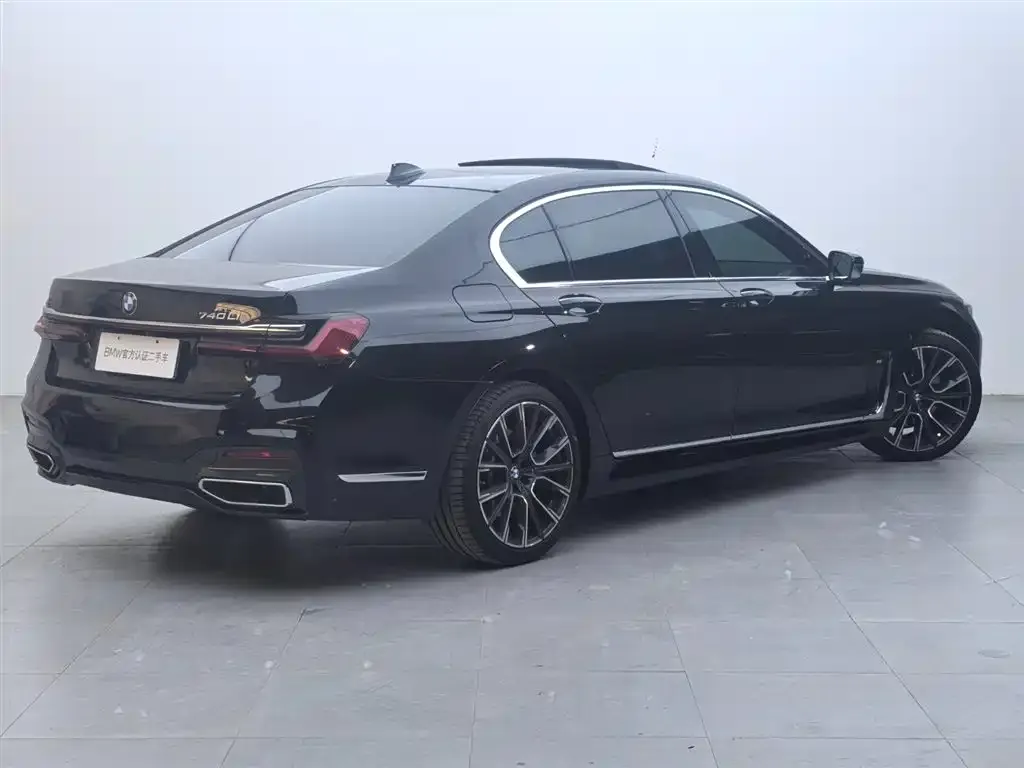 BMW 7 Series — фото 2