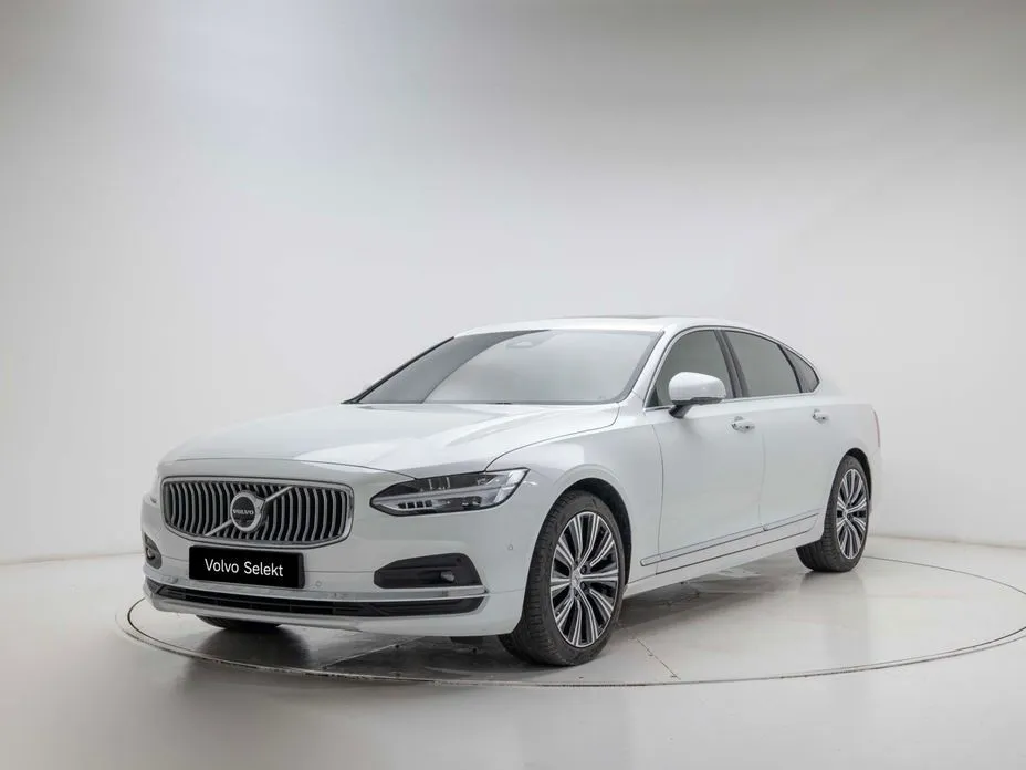 Volvo S90 — фото 1