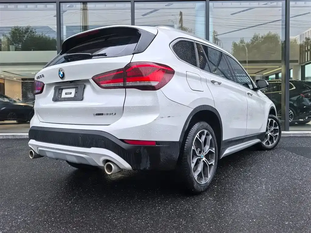 BMW X1 — фото 3