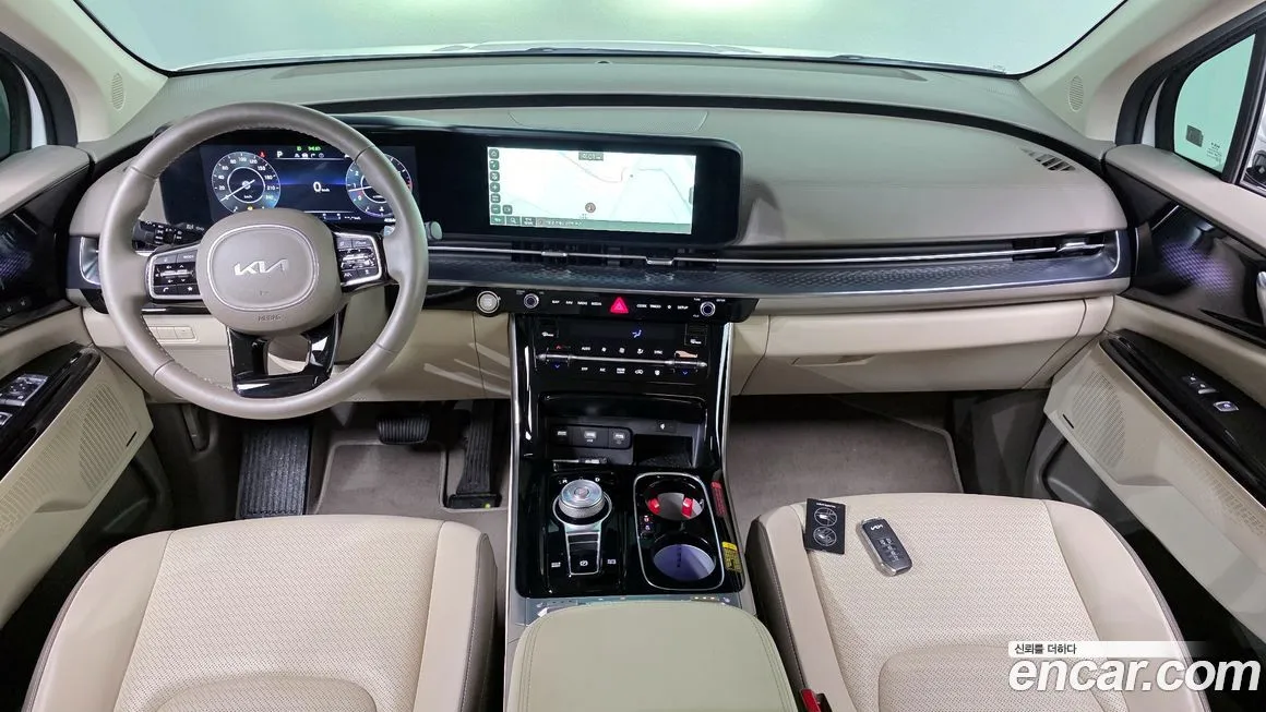 Kia Carnival — фото 10
