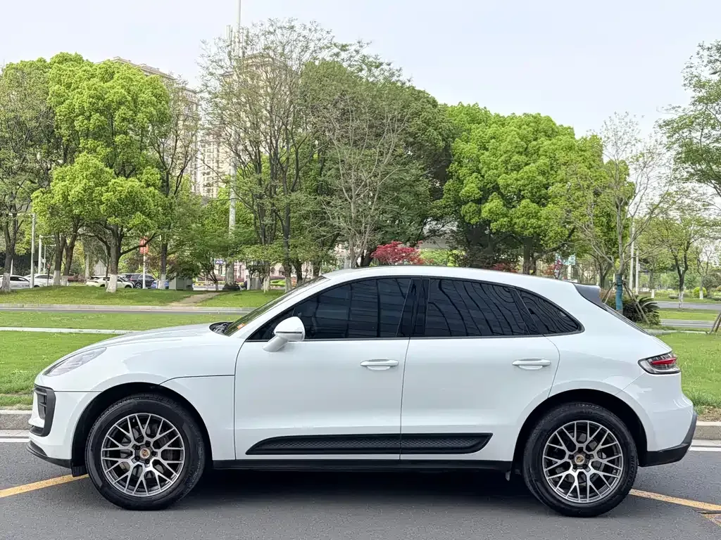 Porsche Macan — фото 8