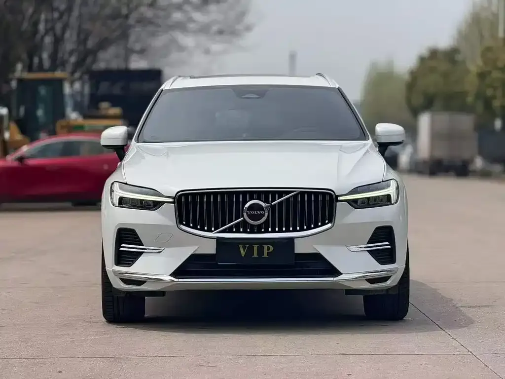 Volvo XC60 — фото 4
