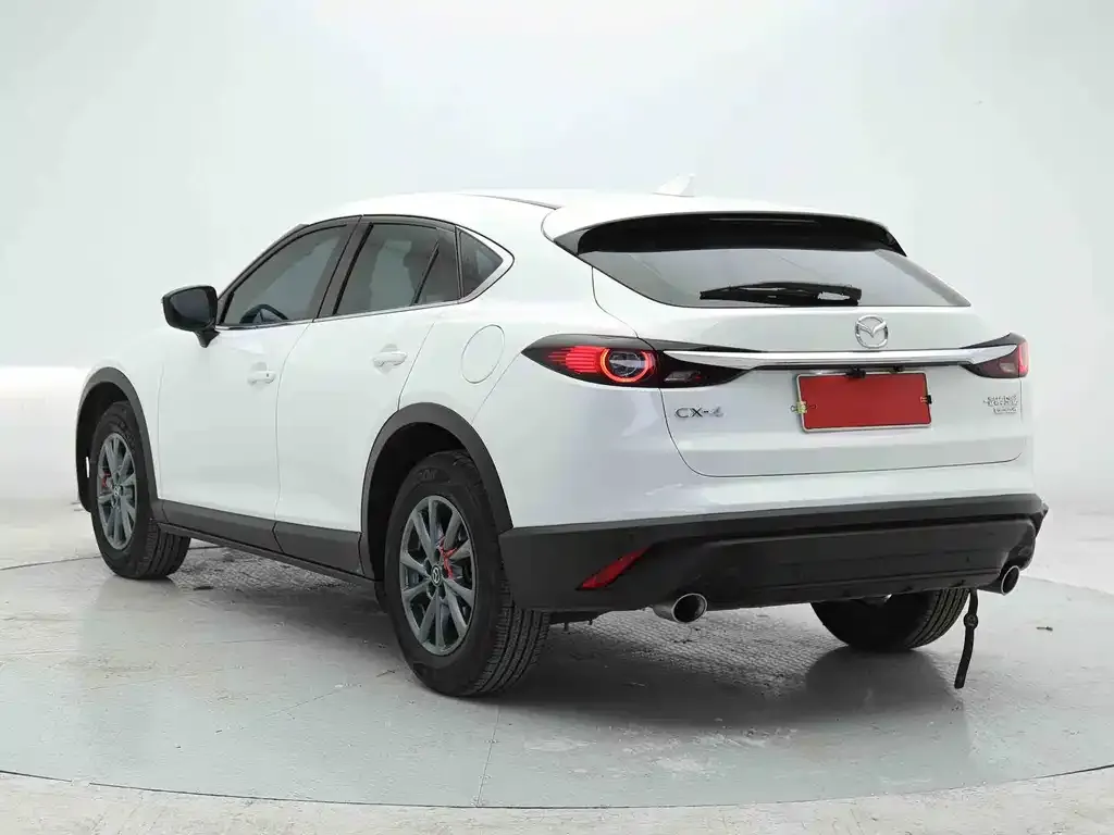 Mazda CX-4 — фото 8
