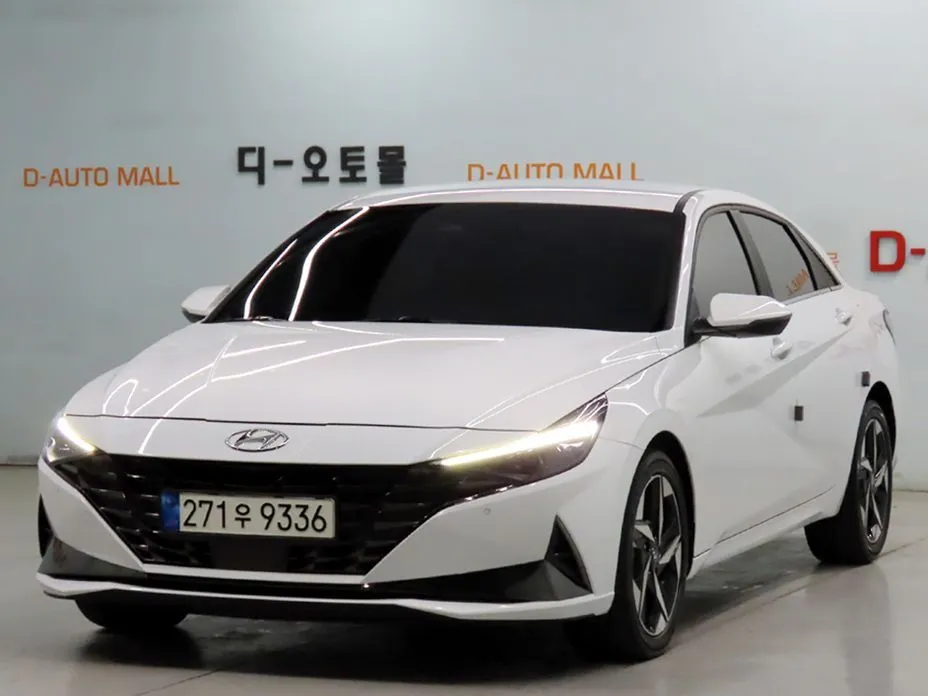 Hyundai AVANTE — фото 1