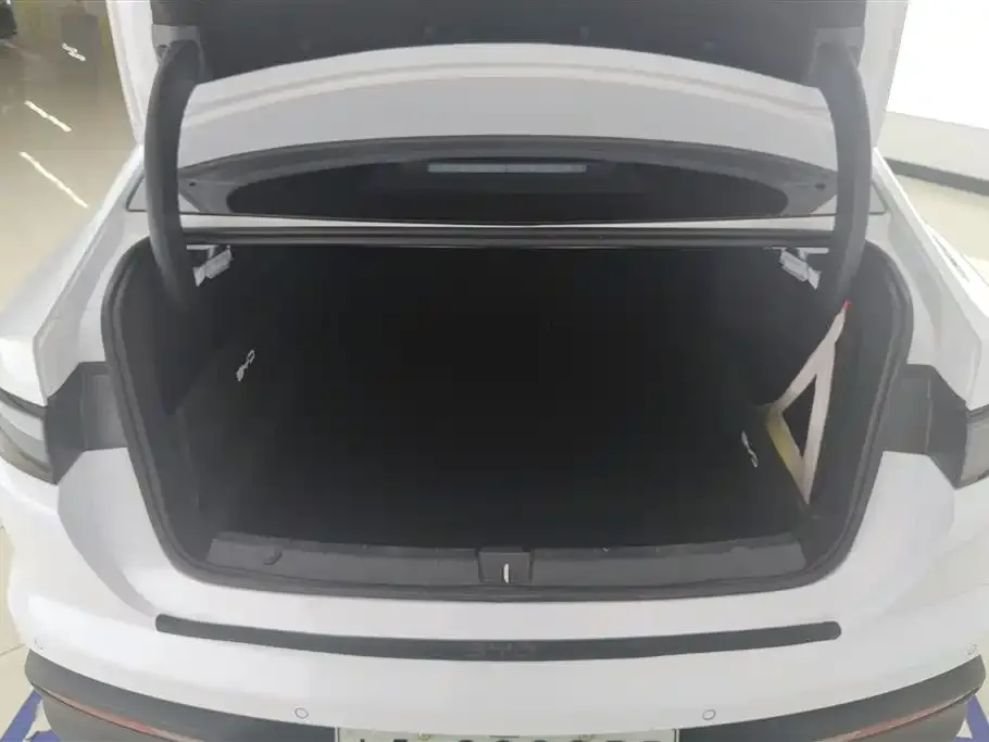 BYD Seal 05 DM-i — фото 4