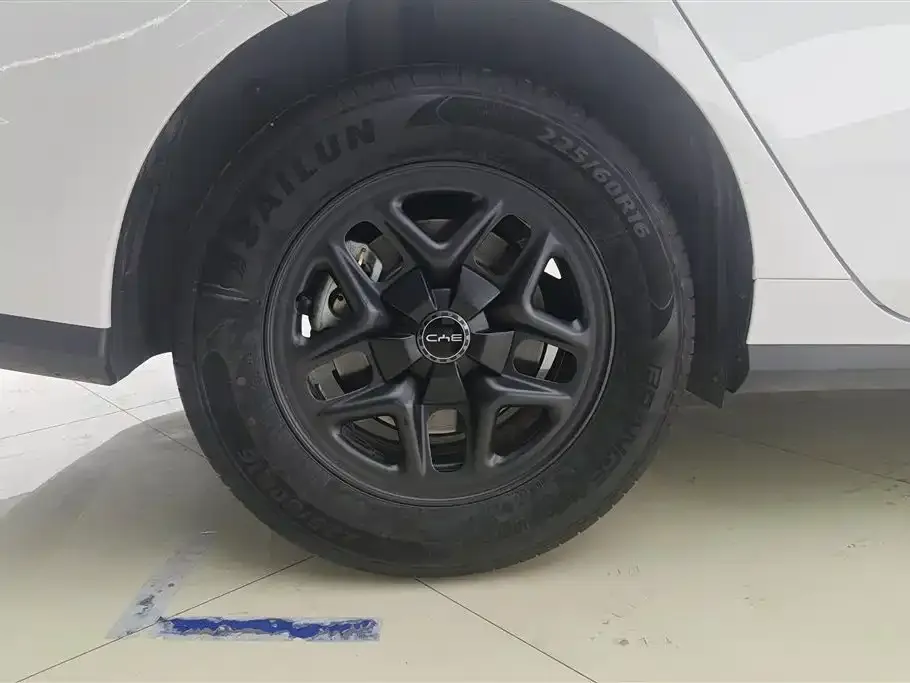 BYD Seal 05 DM-i — фото 9