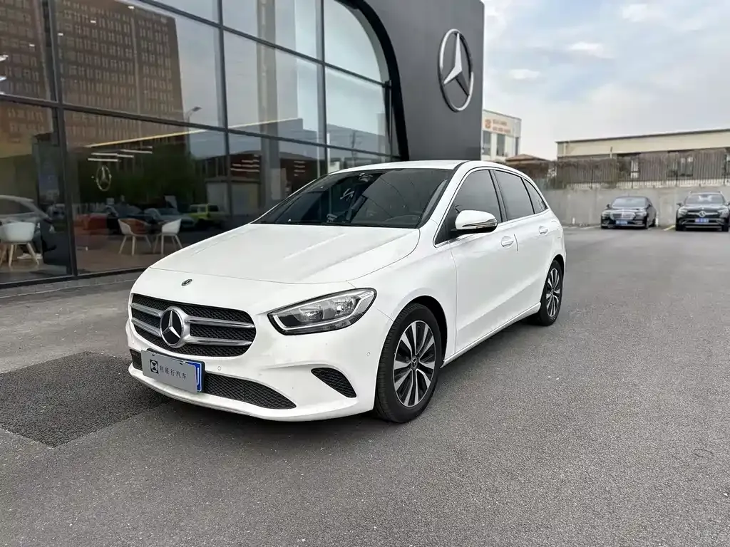 Mercedes-Benz B-Class — фото 1