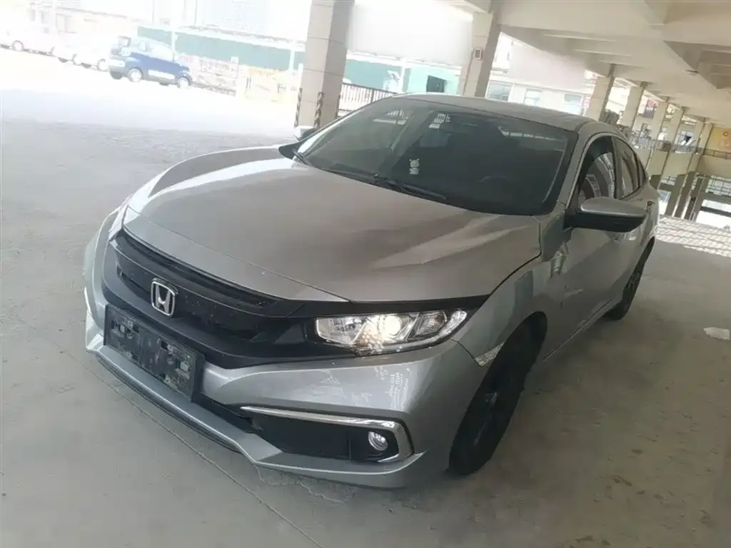 Honda Civic — фото 1