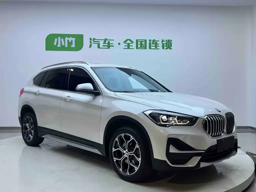 BMW X1 — фото 10