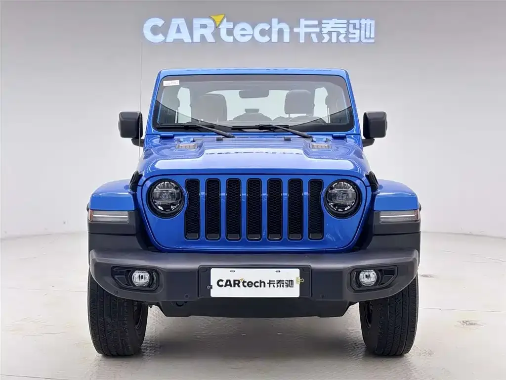 Jeep Wrangler — фото 2