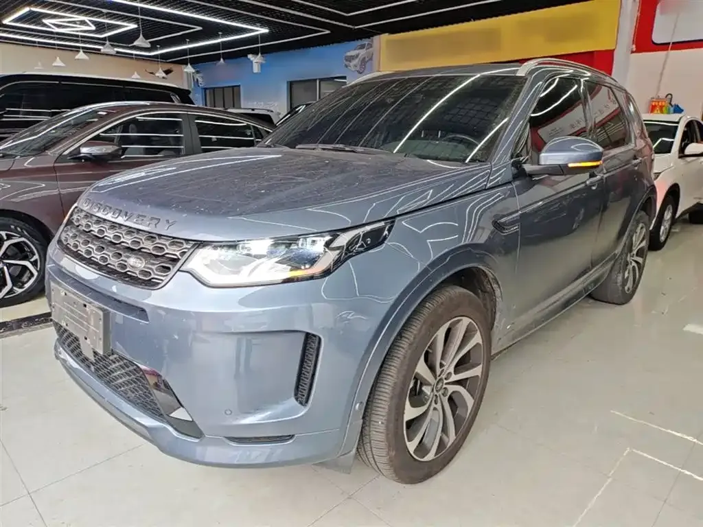 Land Rover Discovery Sport — фото 1