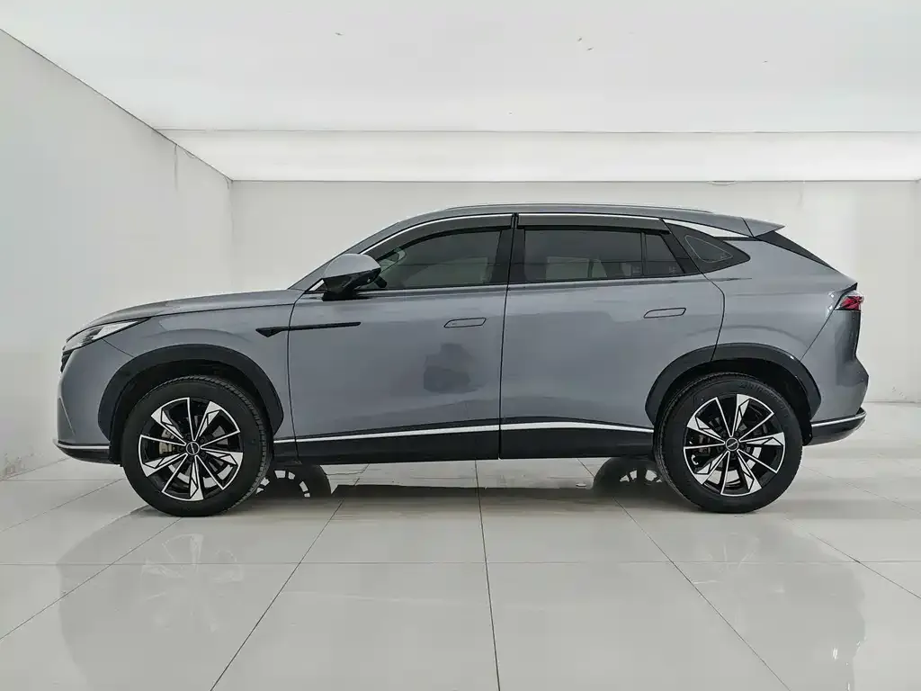 Roewe RX5 — фото 8