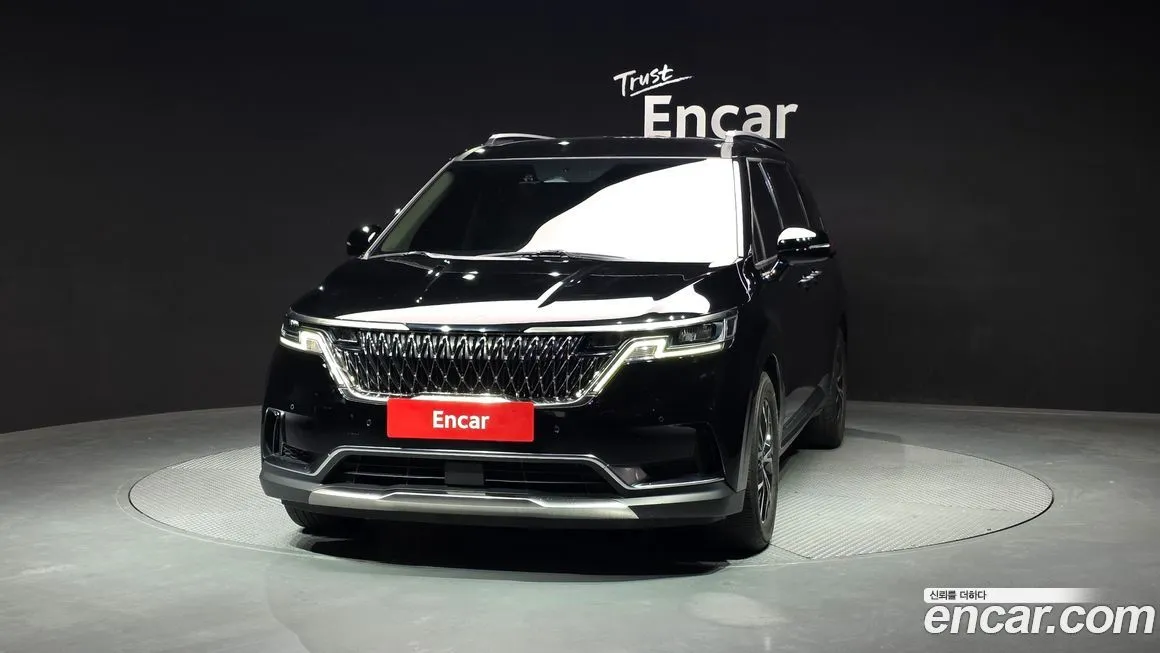 Kia Carnival — фото 4