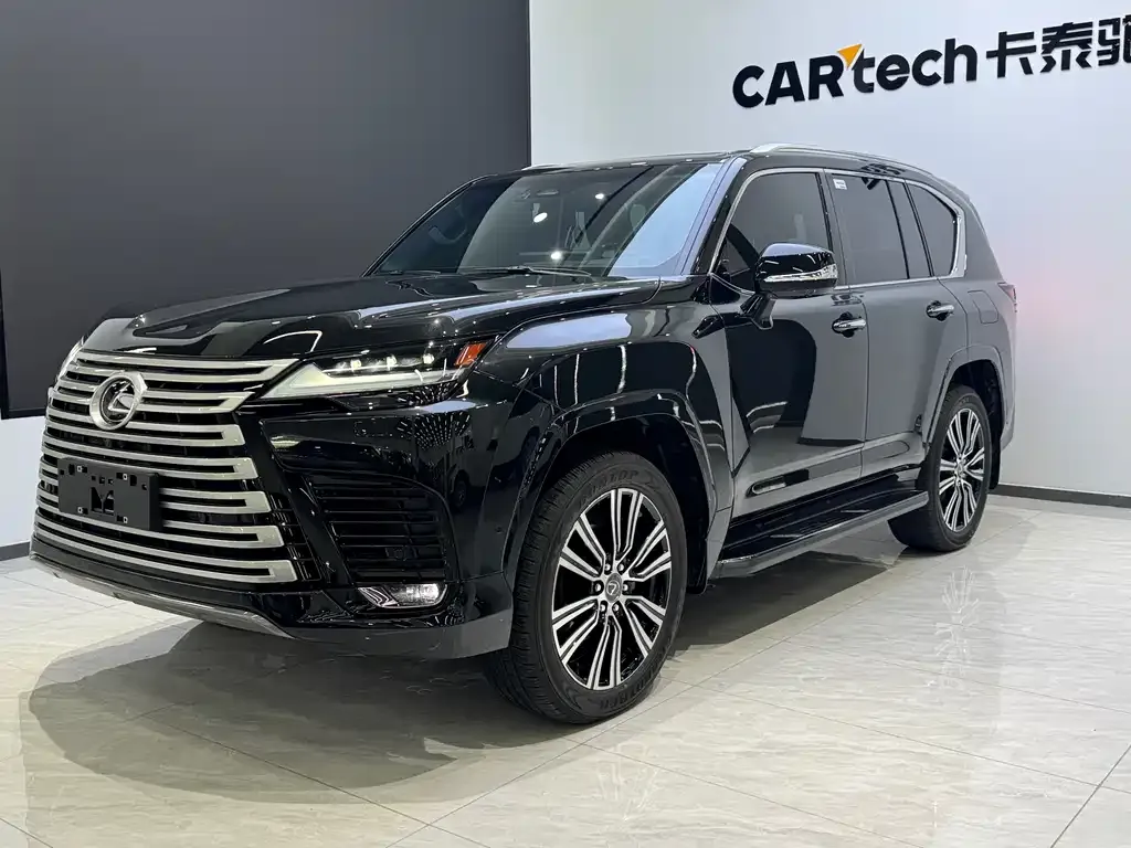 Lexus LX — фото 1