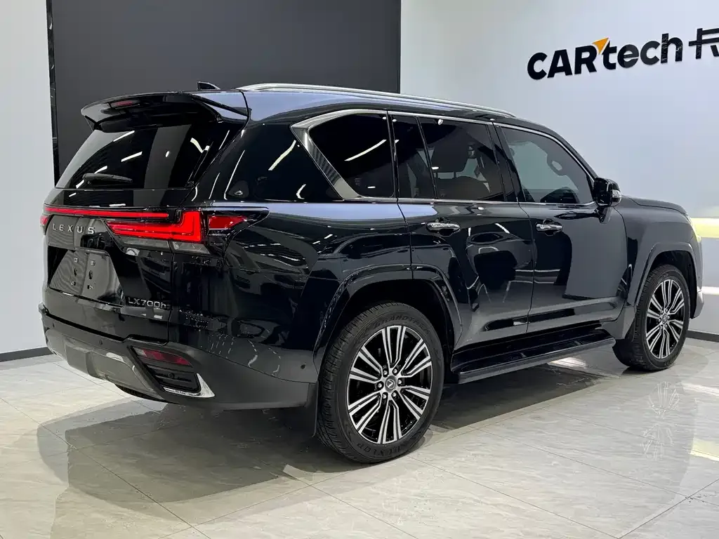 Lexus LX — фото 8