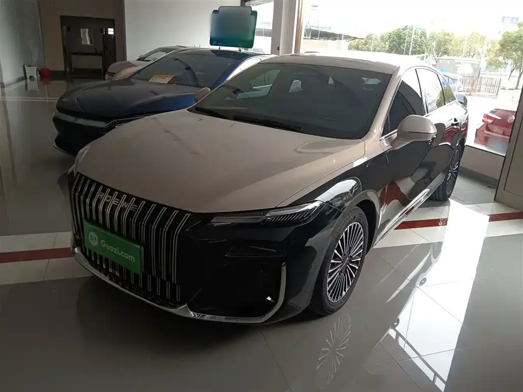 Roewe M7 DMH — фото 1