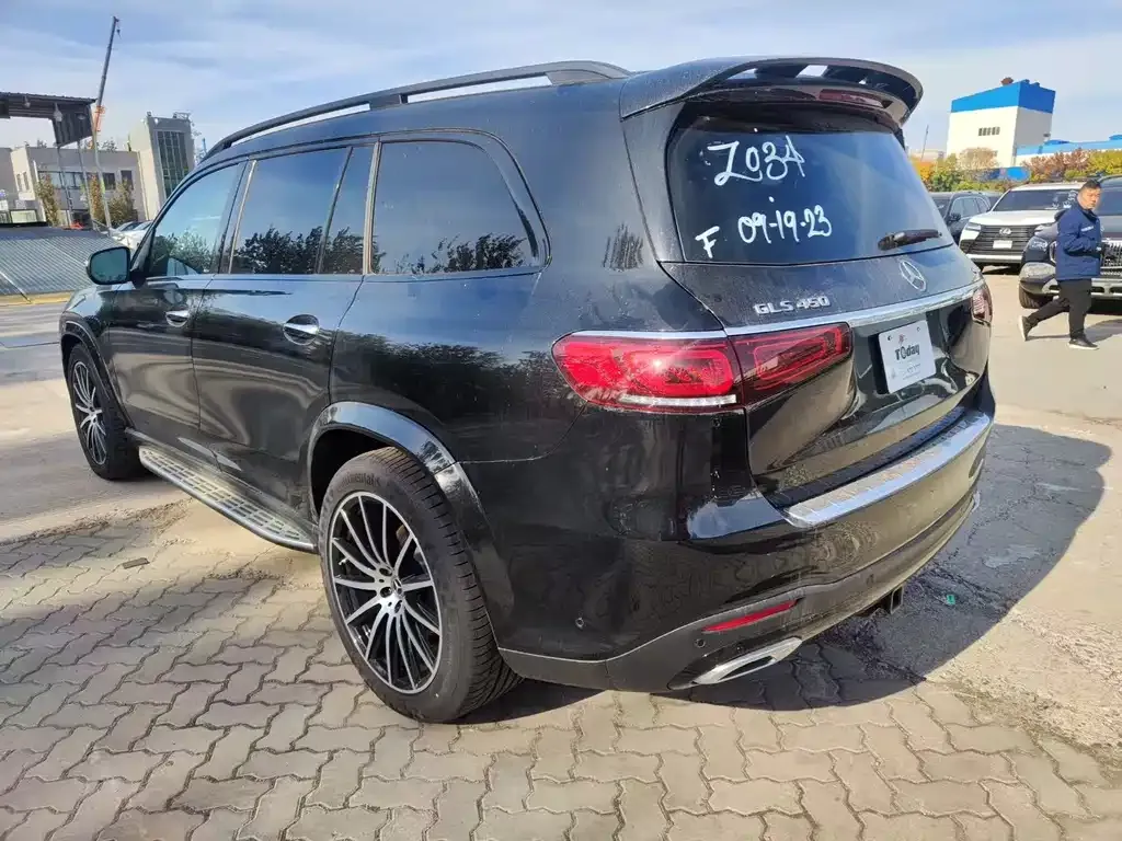 Mercedes-Benz GLS — фото 9