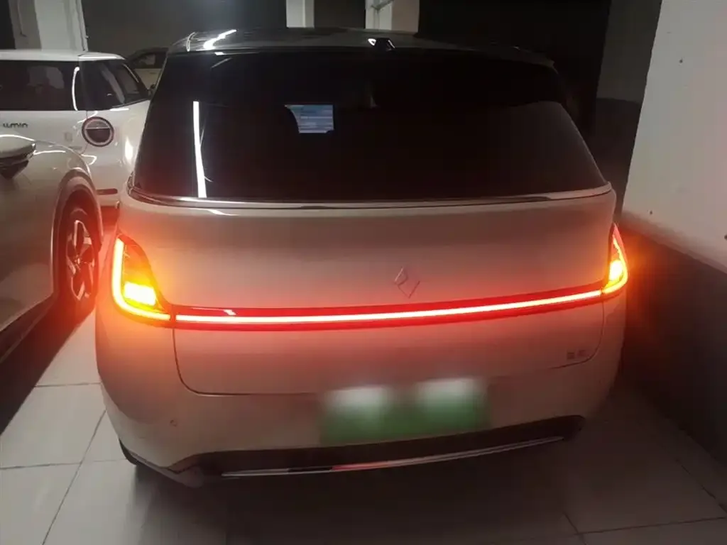 Baojun Yunduo — фото 10