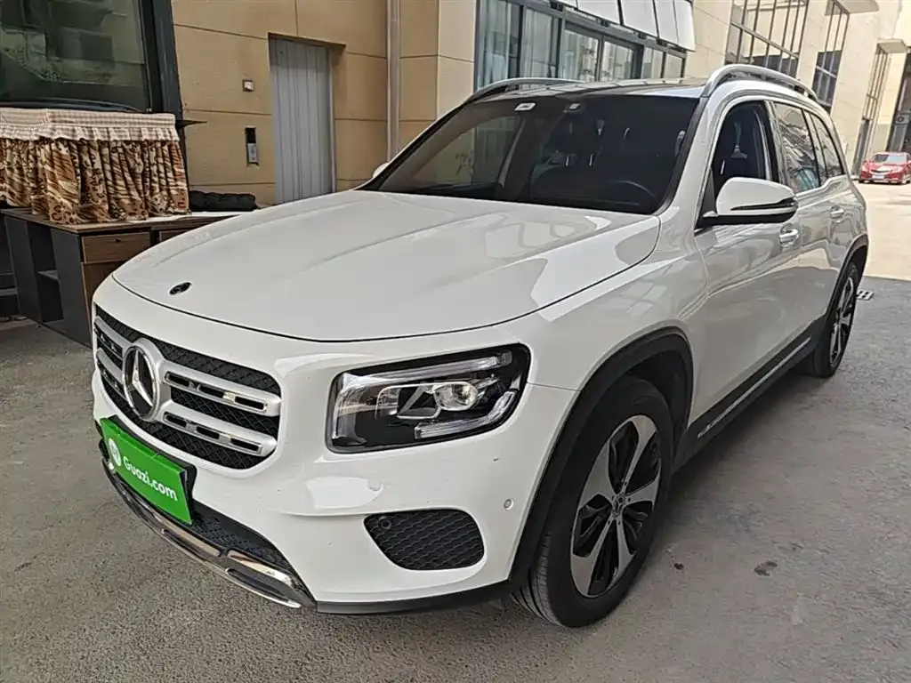Mercedes-Benz GLB — фото 10